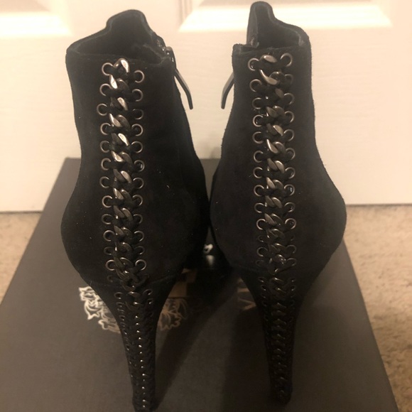 Vince Camuto- Cannon Black Bootie Size 10. - Picture 1 of 2